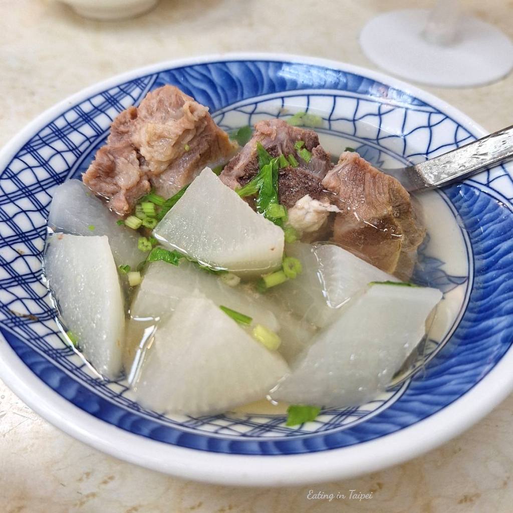 NingXia Oyster Omelet sparerib radish soup