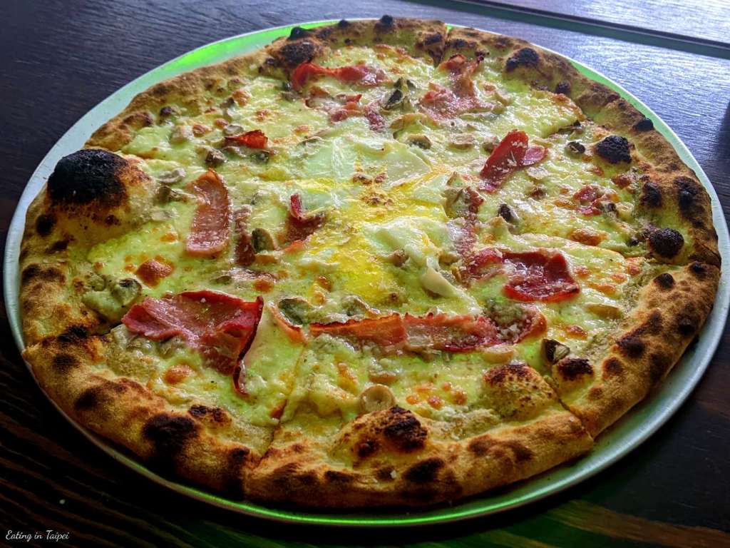 pizza has a face breakfast pizza