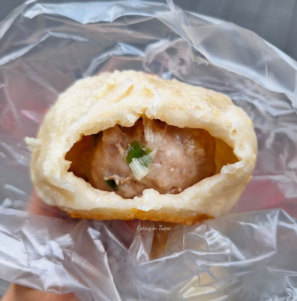 Shilin night market Chung Chia Sheng Jian Bao pork bun
